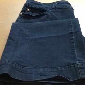 Lauren Conrad wide leg jeans (F)